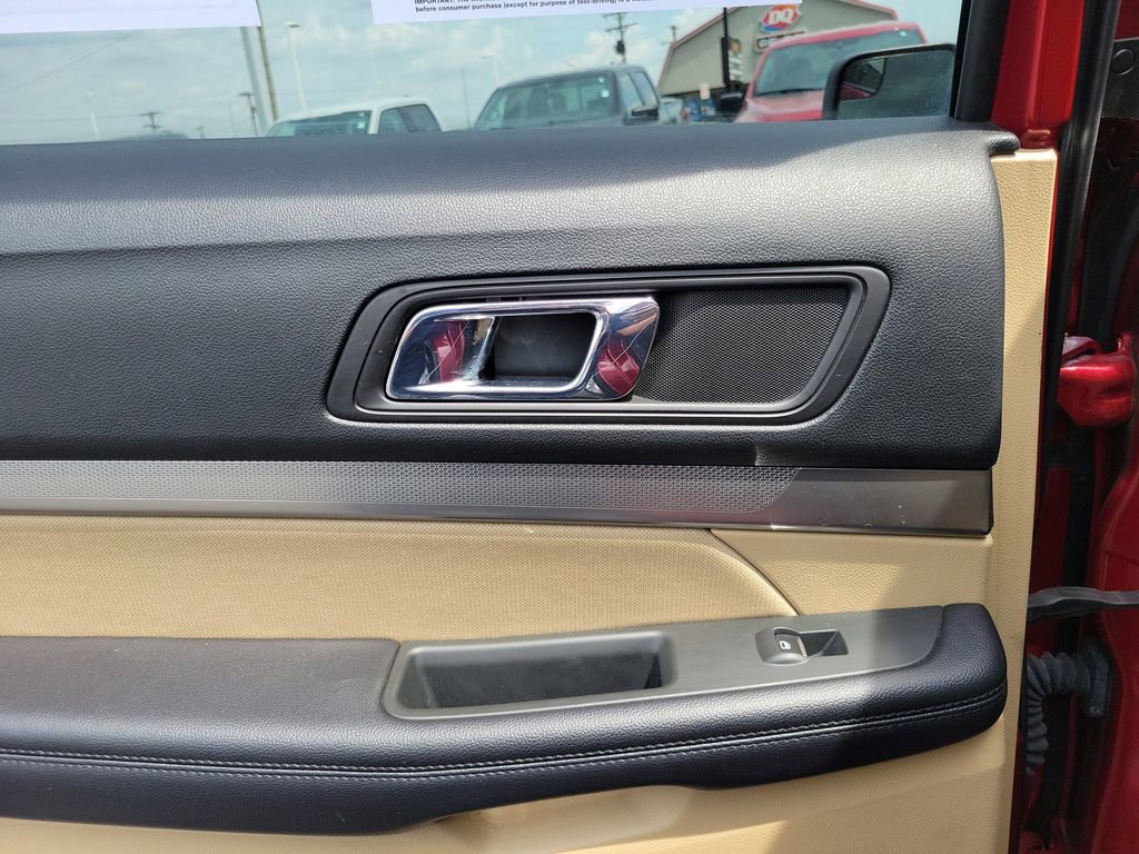 Certified 2017 Ford Explorer FWD image 15