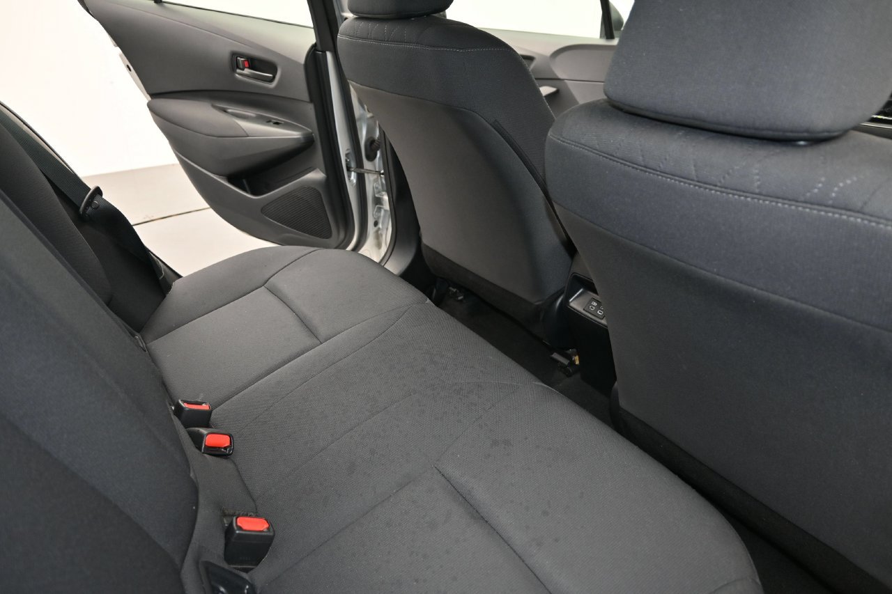 Used 2024 Toyota Corolla LE FWD image 13