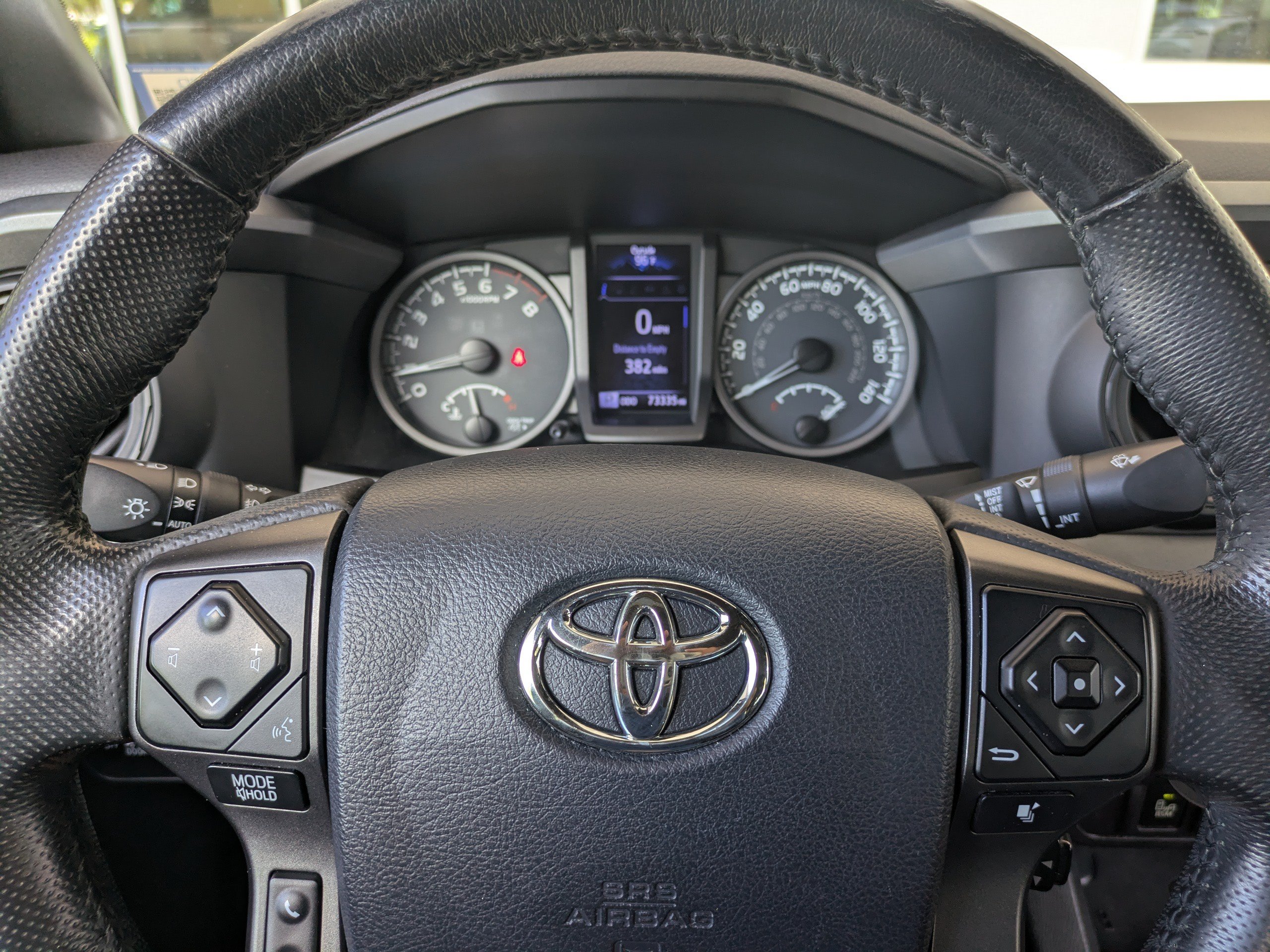 Used 2017 Toyota Tacoma TRD Sport w/ Premium & Technology Package RWD image 28