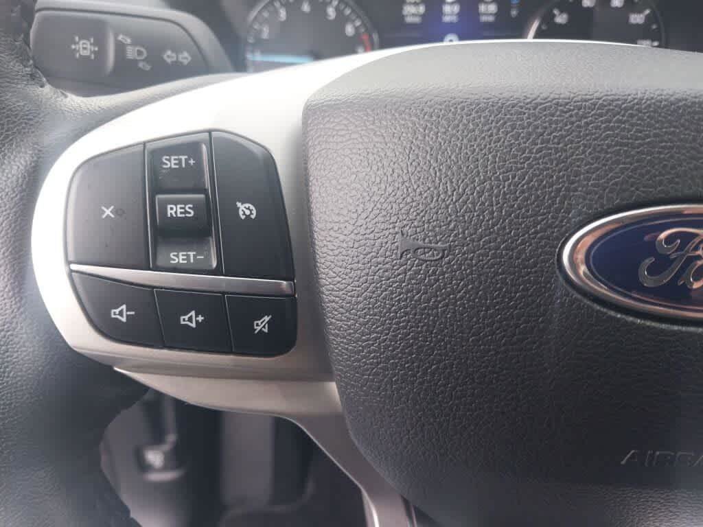 Certified 2023 Ford Explorer XLT w/ Equipment Group 202A AWD/4WD image 11