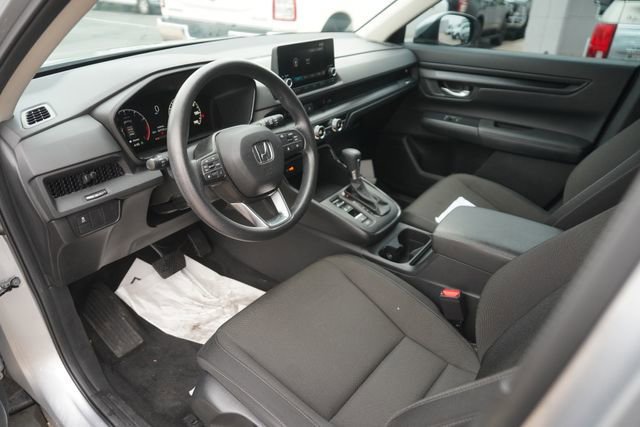 Used 2024 Honda CR-V LX image 5