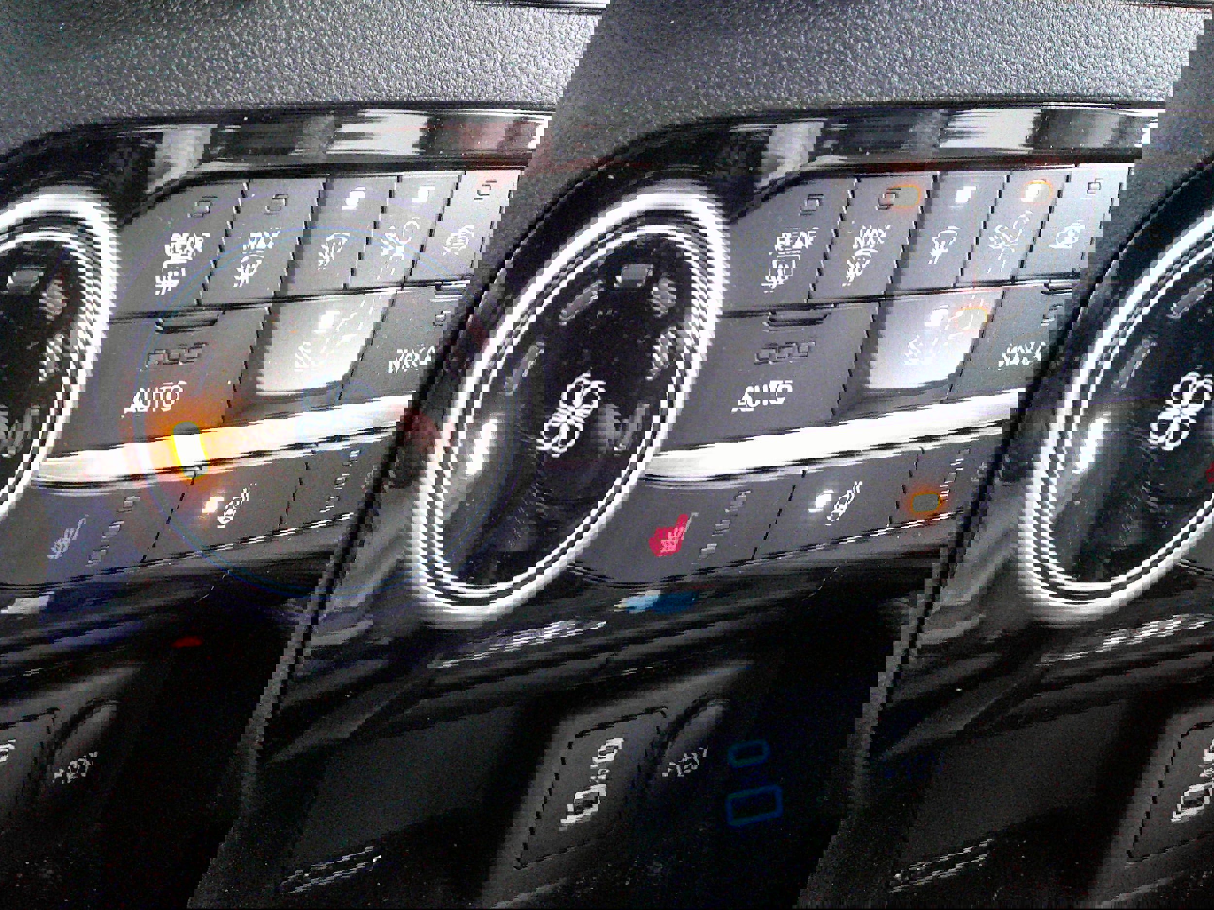 Certified 2022 Ford Escape SE w/ Cold Weather Package image 15