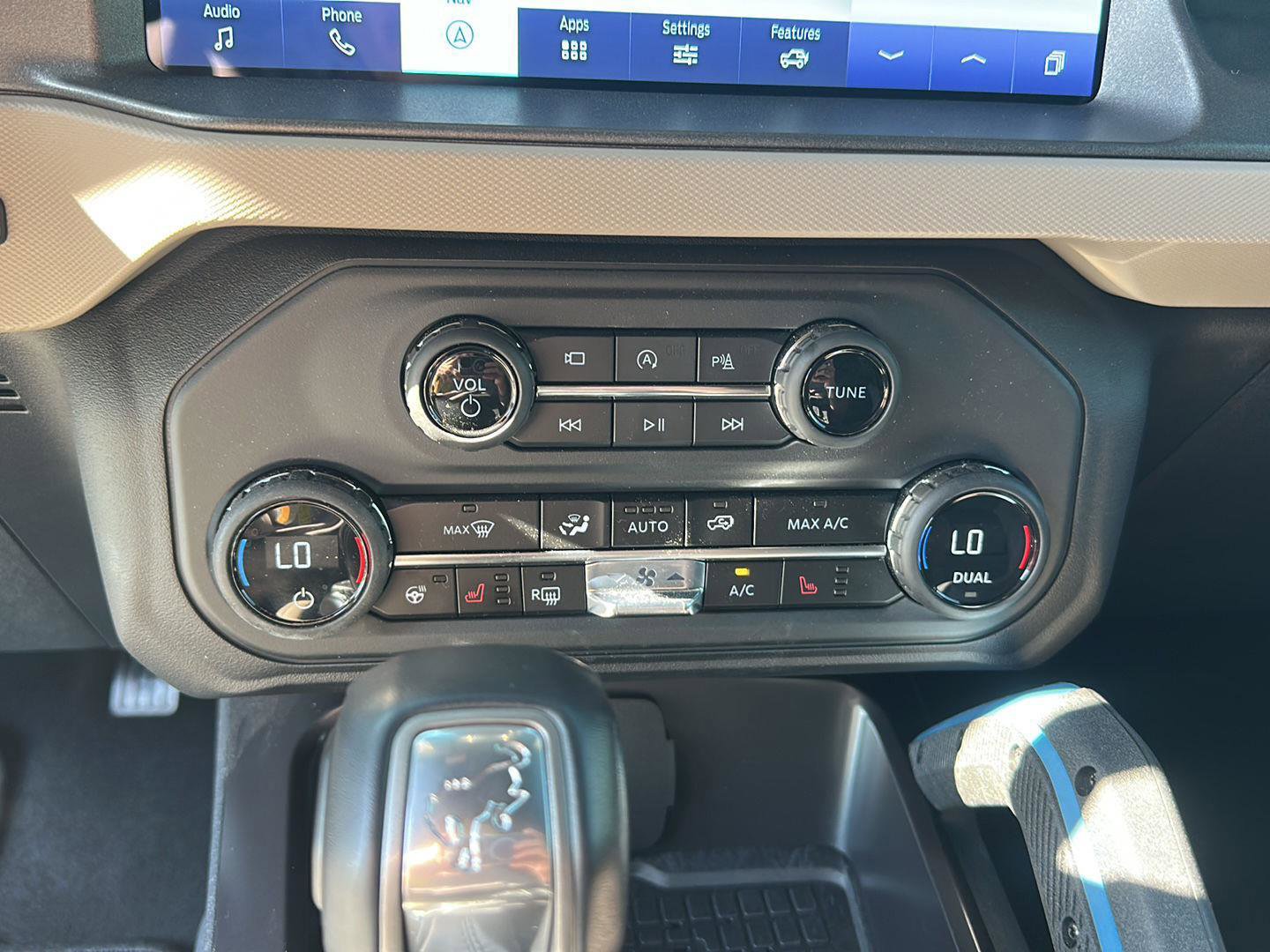 Certified 2024 Ford Bronco Wildtrak AWD/4WD image 20