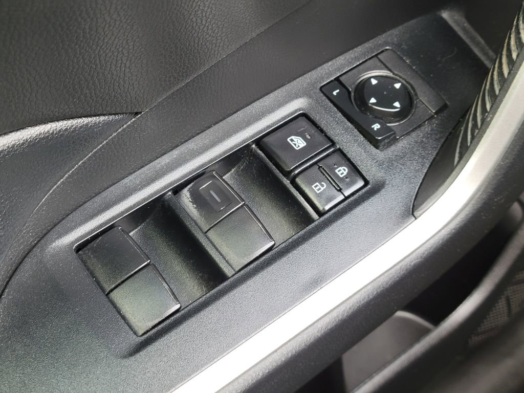 Used 2020 Toyota RAV4 XLE image 25