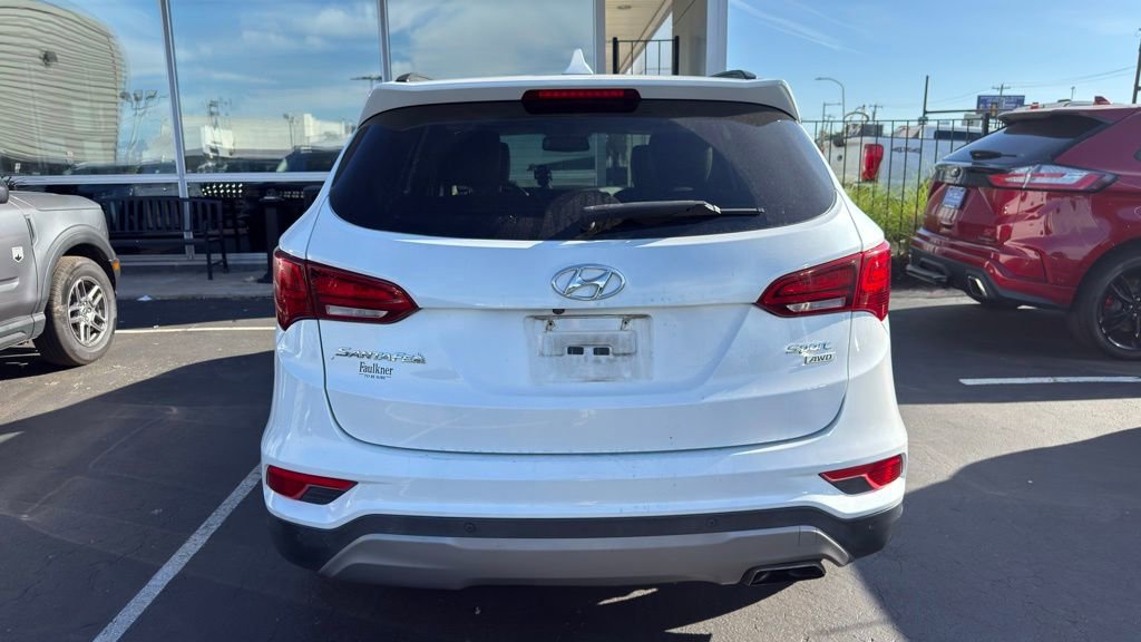 Used 2017 Hyundai Santa Fe Sport w/ 2.4L Tech Package 04 AWD/4WD image 6