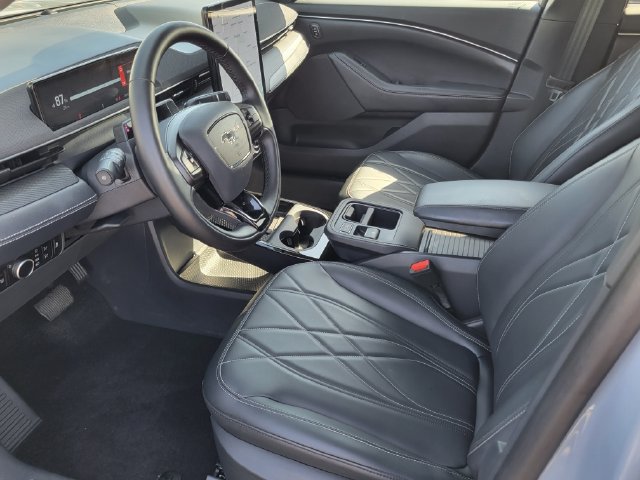 Certified 2025 Ford Mustang Mach-E Select RWD image 21