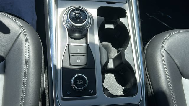 Certified 2022 Ford Explorer XLT w/ Equipment Group 202A AWD/4WD image 24