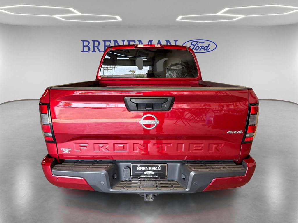 Used 2025 Nissan Frontier SV AWD/4WD image 6