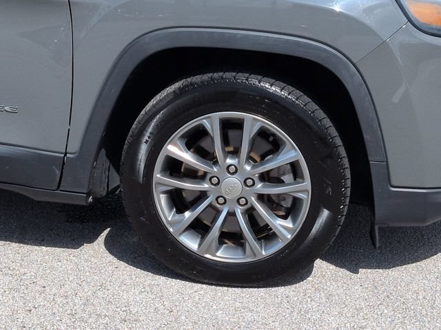 Used 2020 Jeep Cherokee Latitude Plus FWD image 11
