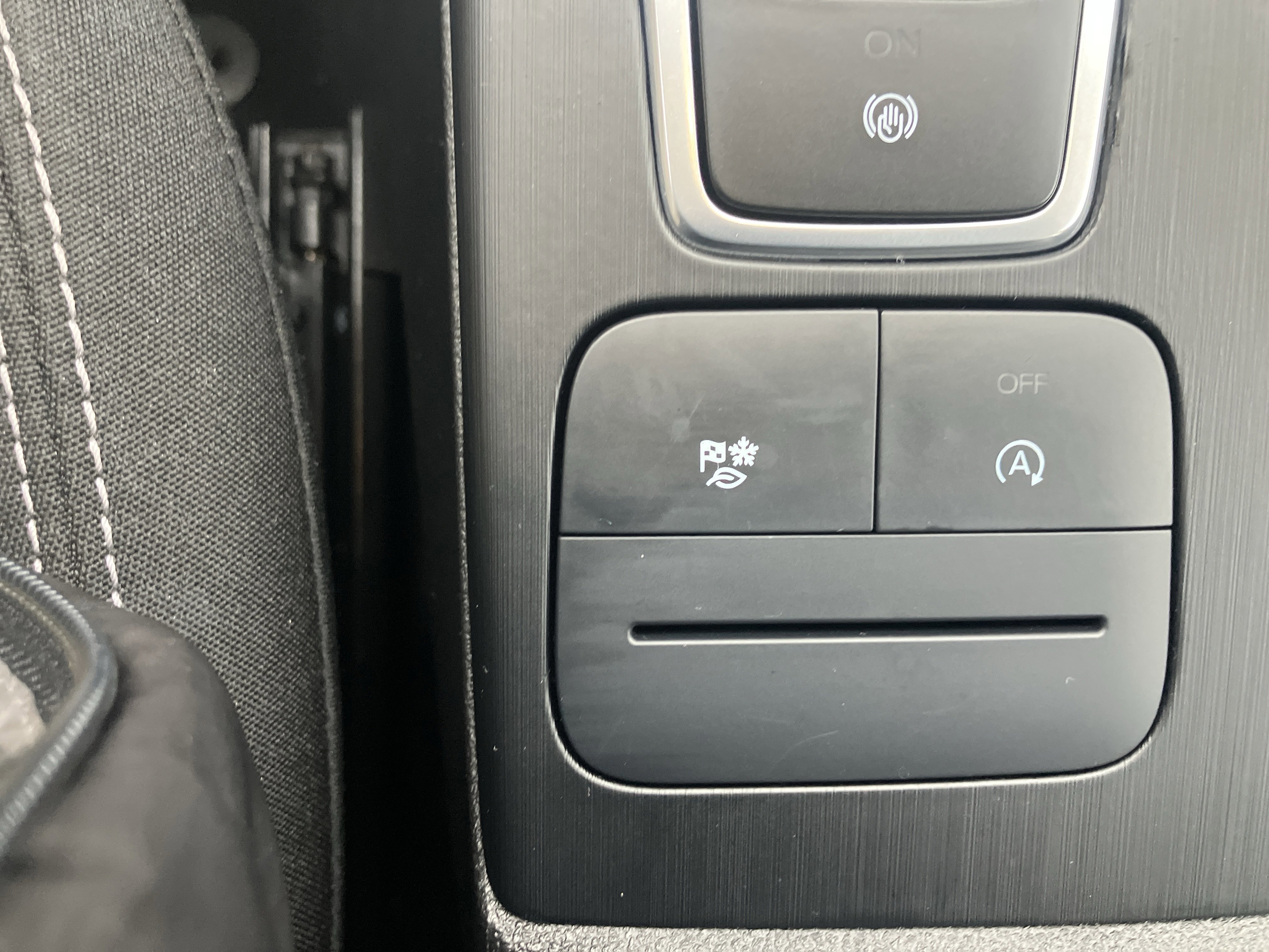 Certified 2023 Ford Escape Active image 31