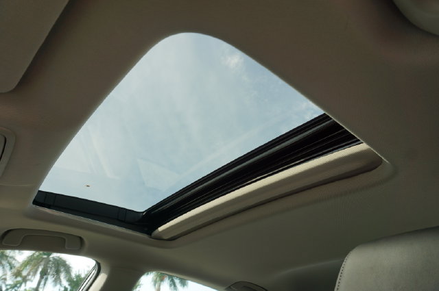 Used 2023 Honda Accord Touring image 8
