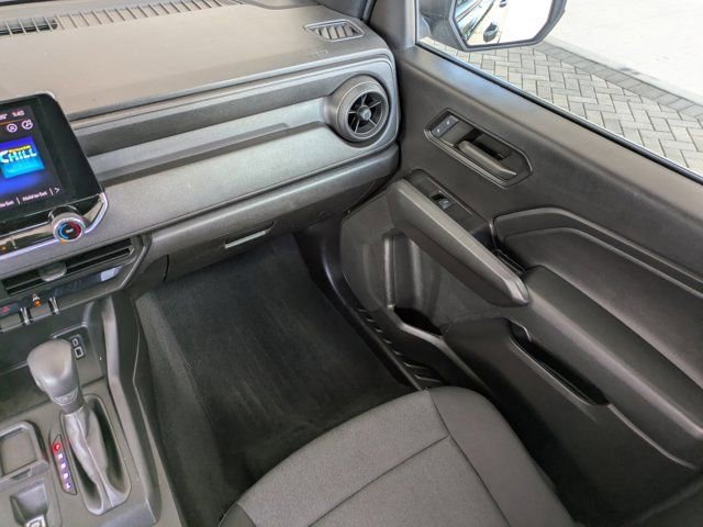 Used 2024 Chevrolet Colorado W/T image 15