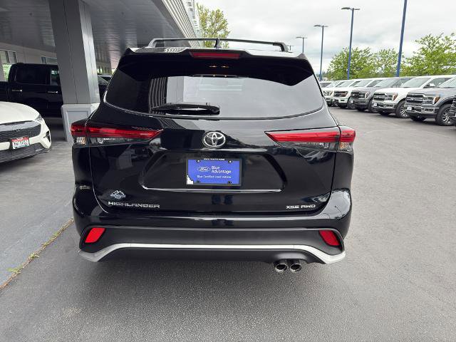 Used 2023 Toyota Highlander XSE AWD/4WD image 5