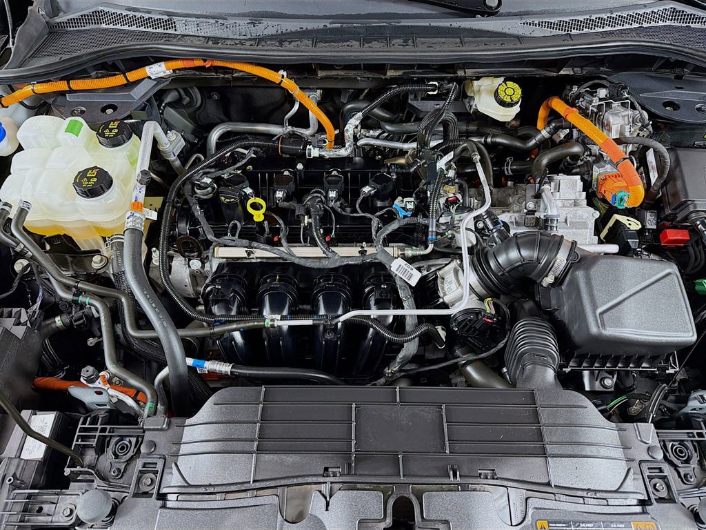 Certified 2025 Ford Escape ST-Line w/ Equipment Group 301A FWD image 16