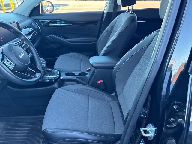 Used 2024 Kia Seltos S FWD image 5