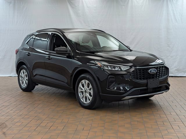 Certified 2024 Ford Escape Active AWD/4WD image 1