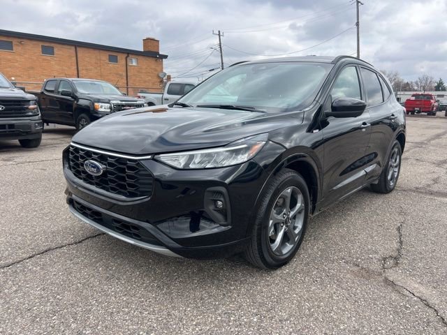 Certified 2023 Ford Escape ST-Line Select w/ Tech Pack #2 image 6
