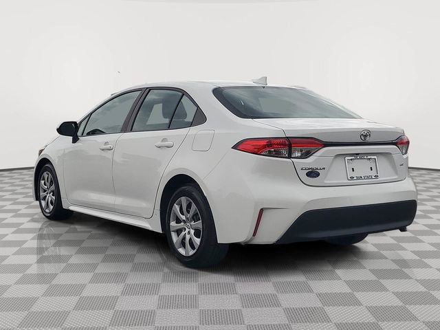 Used 2023 Toyota Corolla LE image 3