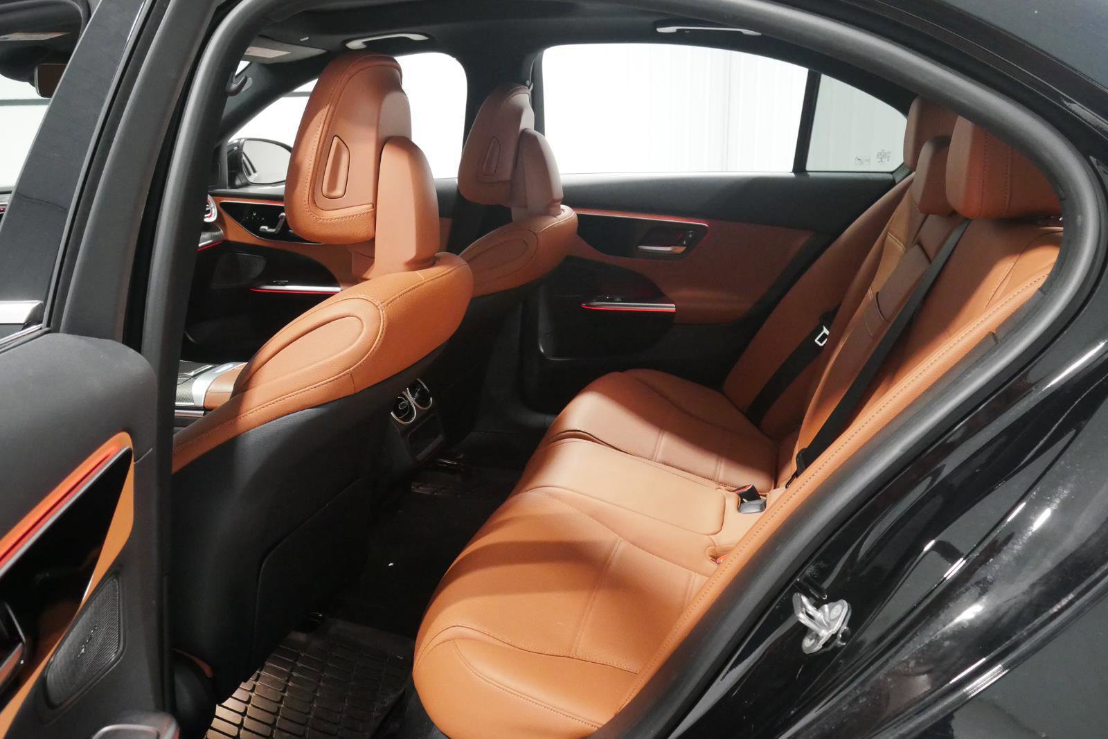 Used 2022 Mercedes-Benz C 300 4MATIC Sedan image 12