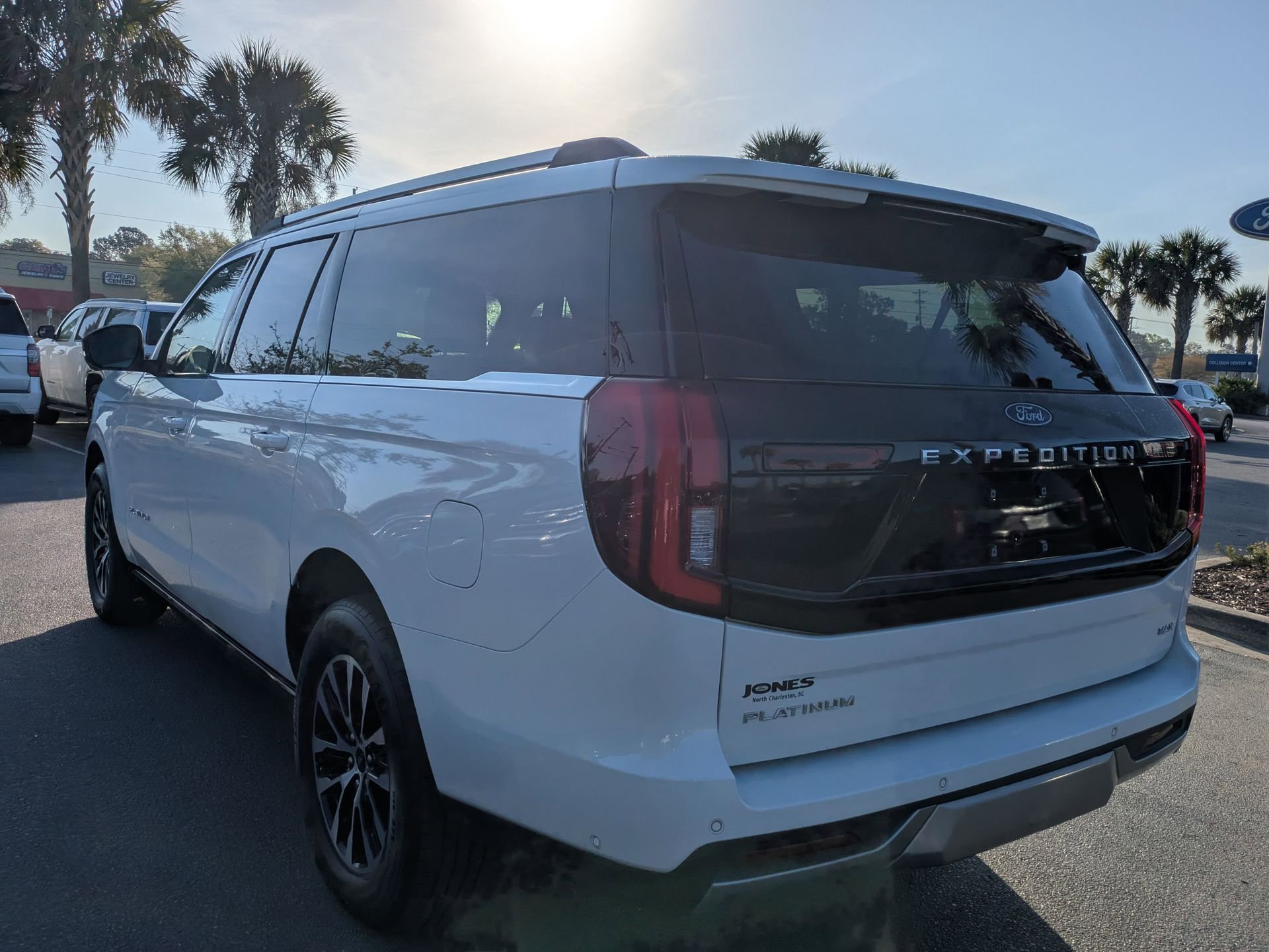 Certified 2025 Ford Expedition Max Platinum image 74