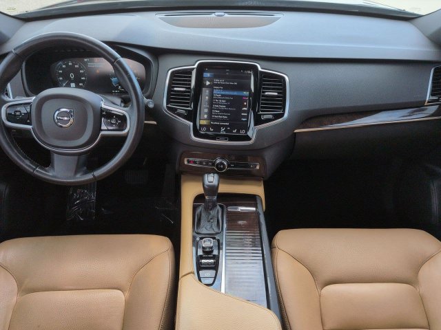 Used 2017 Volvo XC90 T6 Momentum w/ Vision Package AWD/4WD image 17