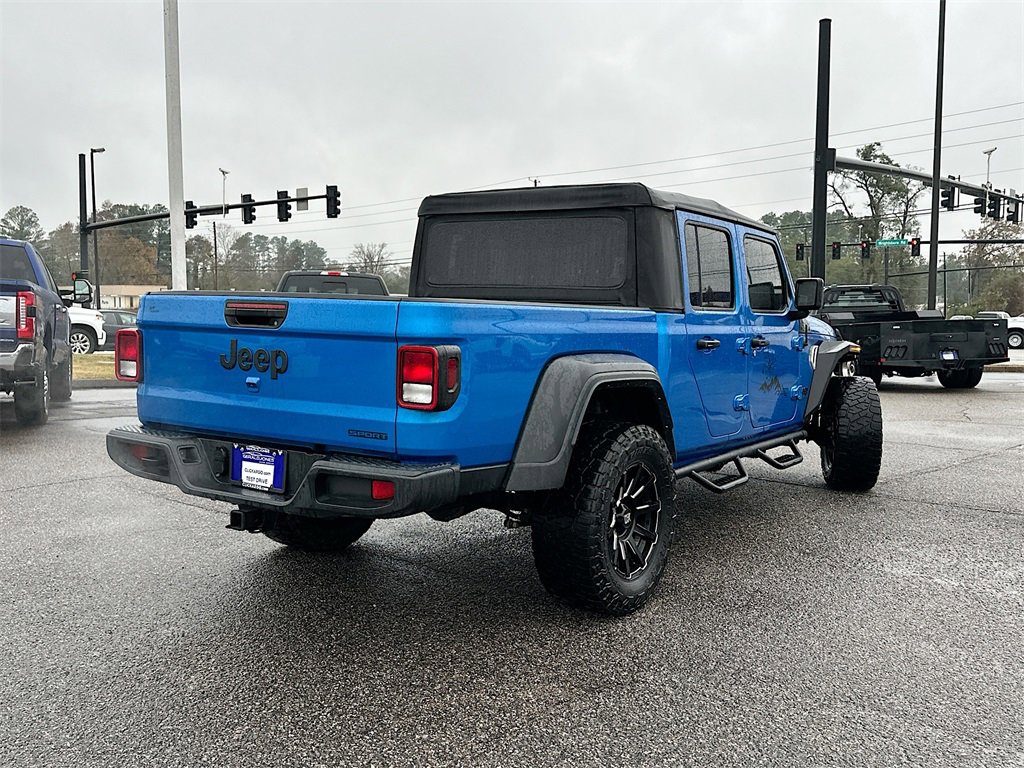 Used 2021 Jeep Gladiator Sport image 7