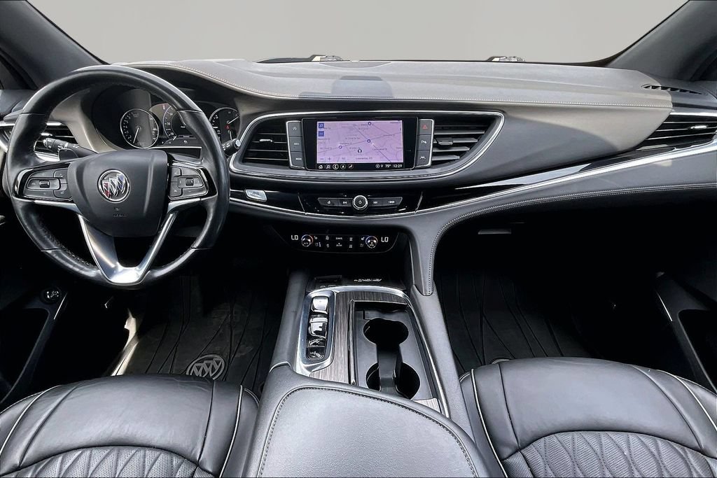 Used 2023 Buick Enclave Avenir w/ Avenir Technology Package AWD/4WD image 16