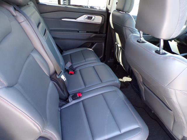 Certified 2025 Ford Explorer Active w/ Active Comfort Package image 12