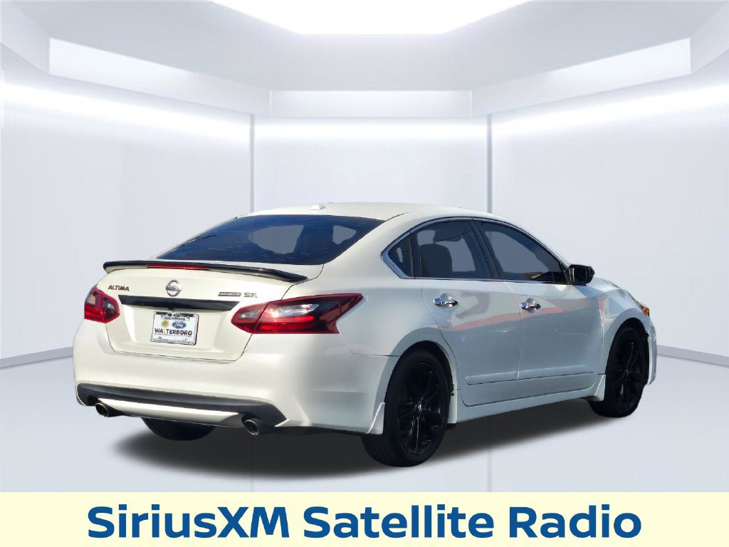Used 2018 Nissan Altima 2.5 SR w/ SR Midnight Edition FWD image 21