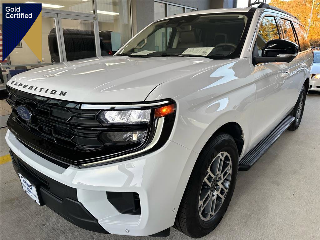 Certified 2025 Ford Expedition Active image 1
