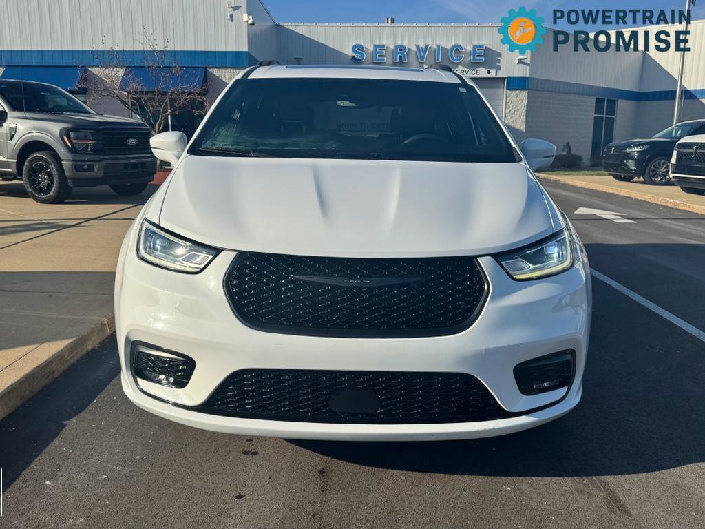 Used 2022 Chrysler Pacifica Touring-L w/ S Appearance Package image 8