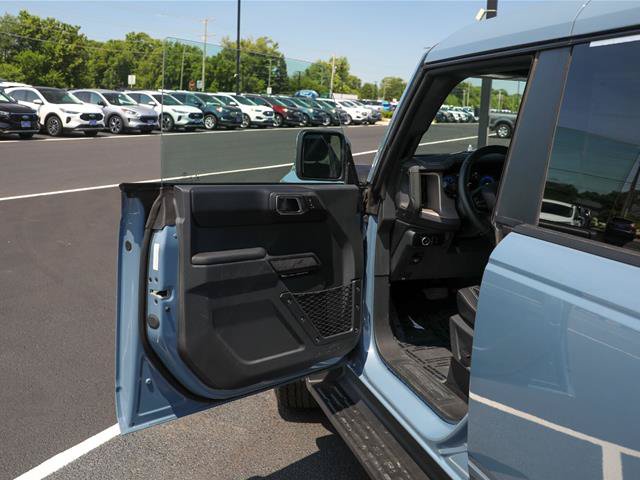 Certified 2025 Ford Bronco Outer Banks AWD/4WD image 16