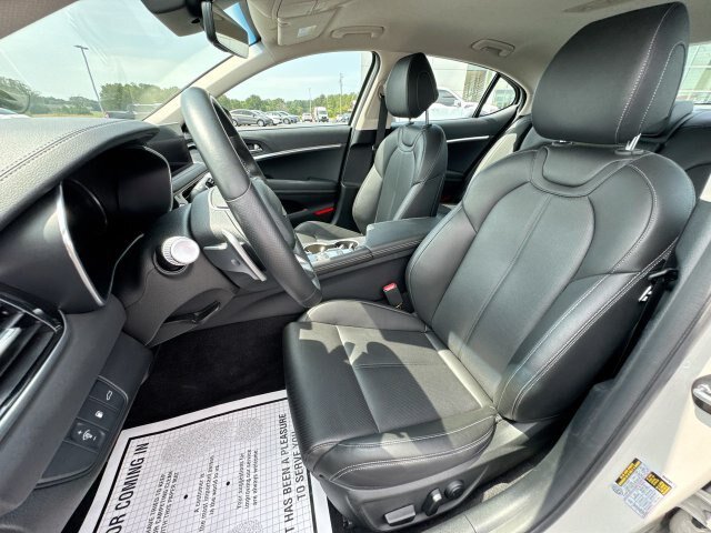 Used 2026 Genesis G70 2.5T RWD image 11