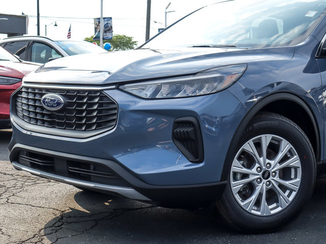 Certified 2024 Ford Escape Active FWD image 2