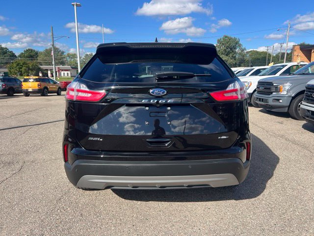 Certified 2024 Ford Edge SEL w/ Convenience Package AWD/4WD image 4