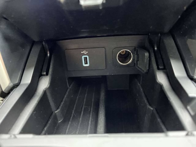 Certified 2018 Ford Explorer Limited w/ Equipment Group 301A FWD image 32