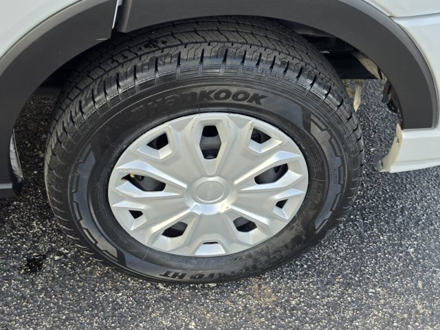 Certified 2024 Ford Transit 350 XLT RWD image 12