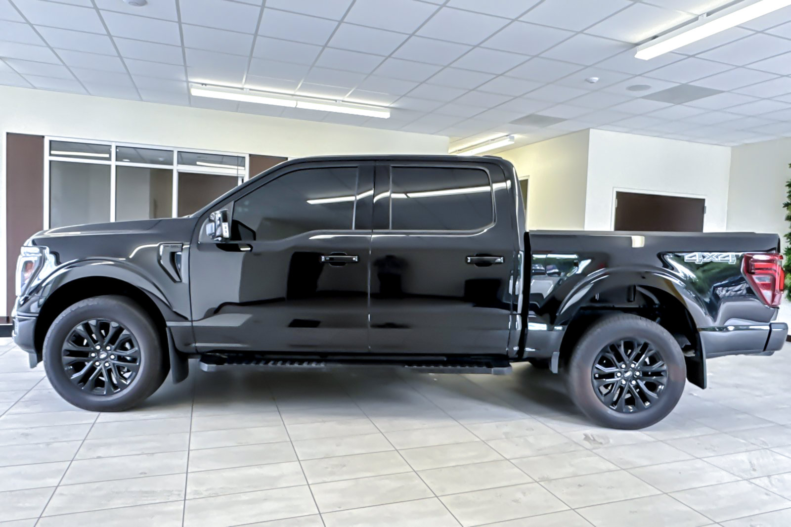Certified 2025 Ford F150 Lariat AWD/4WD image 7