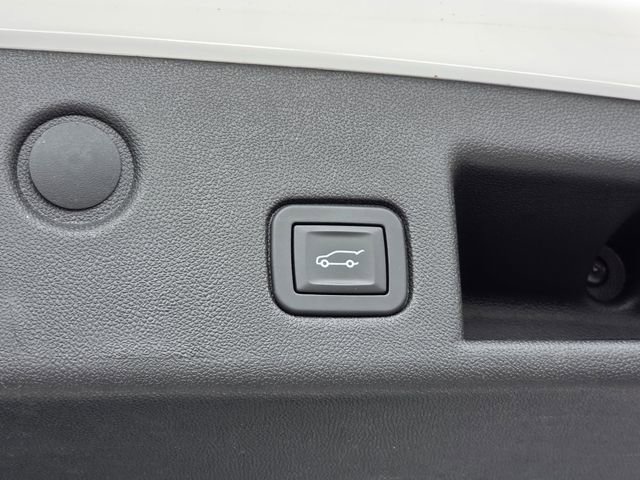 Used 2019 Chevrolet Equinox Premier FWD image 32