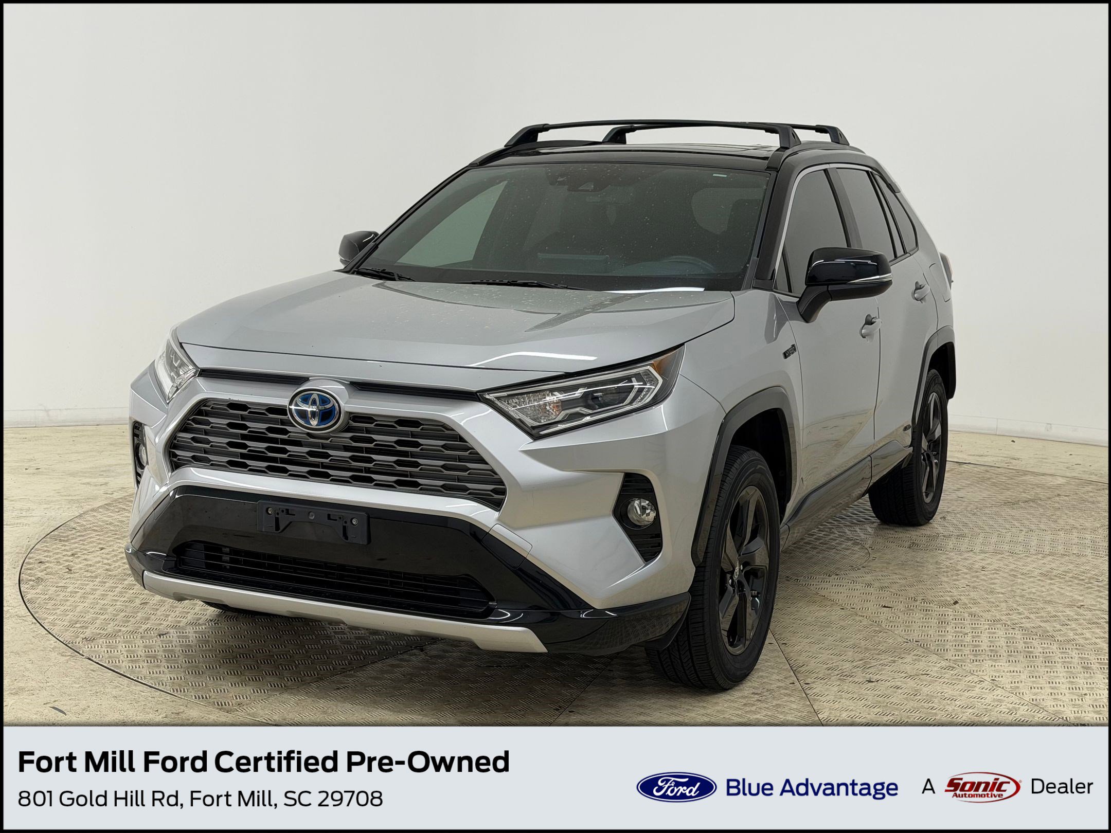 Used 2019 Toyota RAV4 XSE w/ Carpet Mat Package image 1