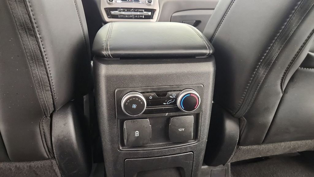 Certified 2022 Ford Explorer XLT w/ Equipment Group 202A image 25