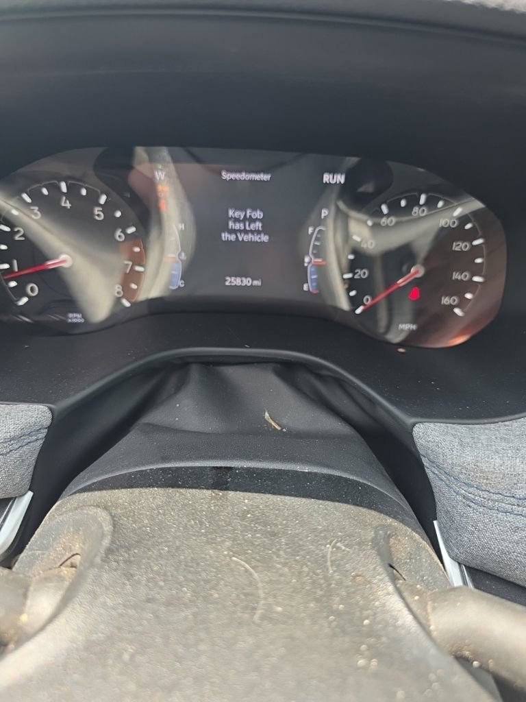 Used 2025 Jeep Compass Latitude AWD/4WD image 3