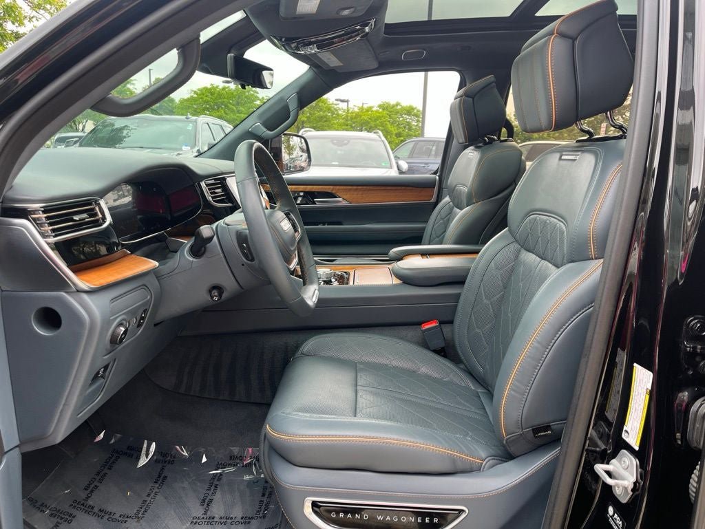 Used 2022 Jeep Grand Wagoneer Series III AWD/4WD image 27