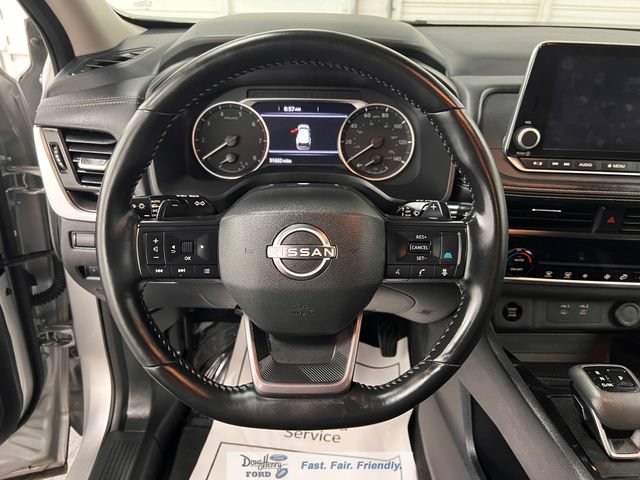 Used 2025 Nissan Rogue SV FWD image 39