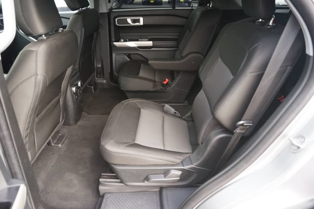 Certified 2022 Ford Explorer XLT RWD image 12