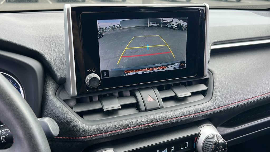Used 2024 Toyota RAV4 SE w/ Weather & Moonroof Package AWD/4WD image 18
