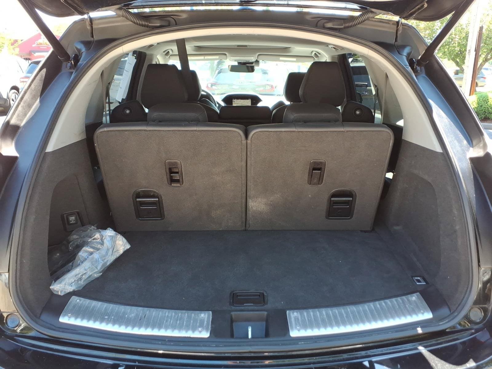 Used 2017 Acura MDX w/ Technology Package AWD/4WD image 26
