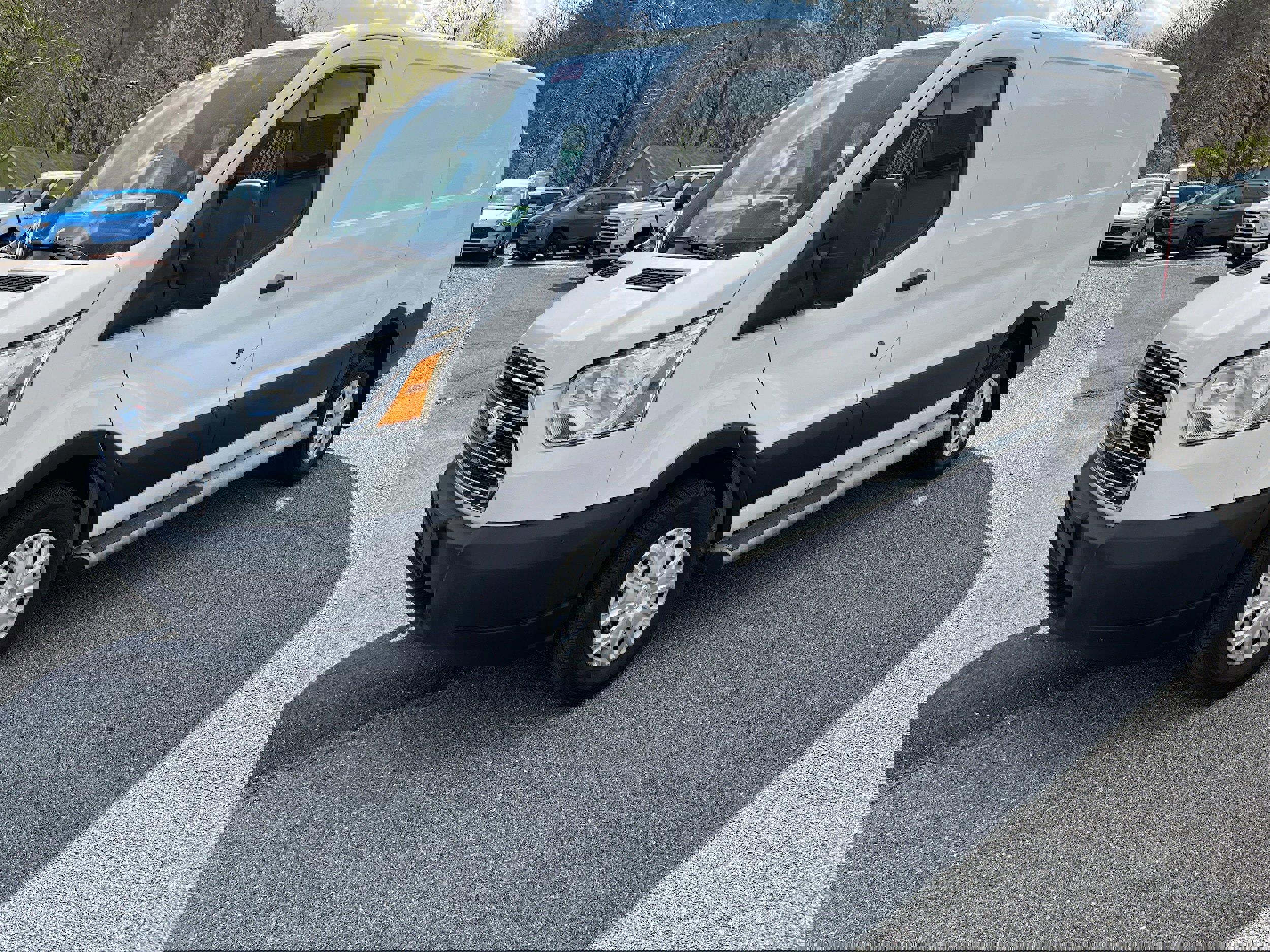 Certified 2019 Ford Transit 250 130 Low Roof w/ Exterior Upgrade Package image 2