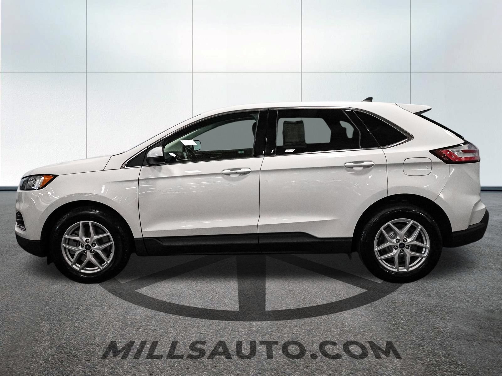 Certified 2022 Ford Edge SEL AWD/4WD image 3