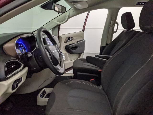 Used 2023 Chrysler Voyager LX FWD image 17